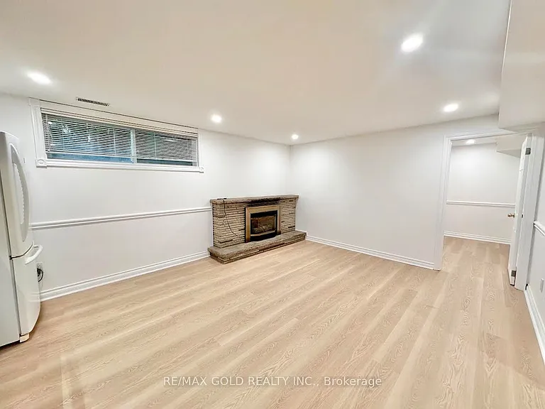 41 Fleetwell Ct #BASEMENT — Photo 2