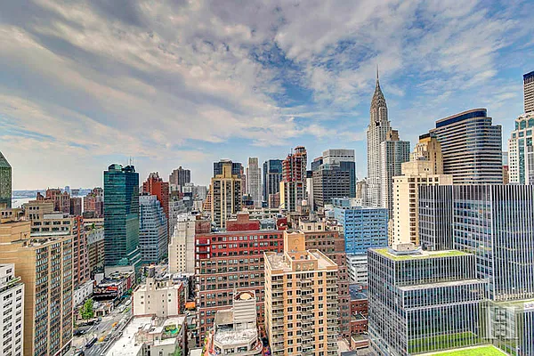 Rented by Halstead Real Estate | media 28