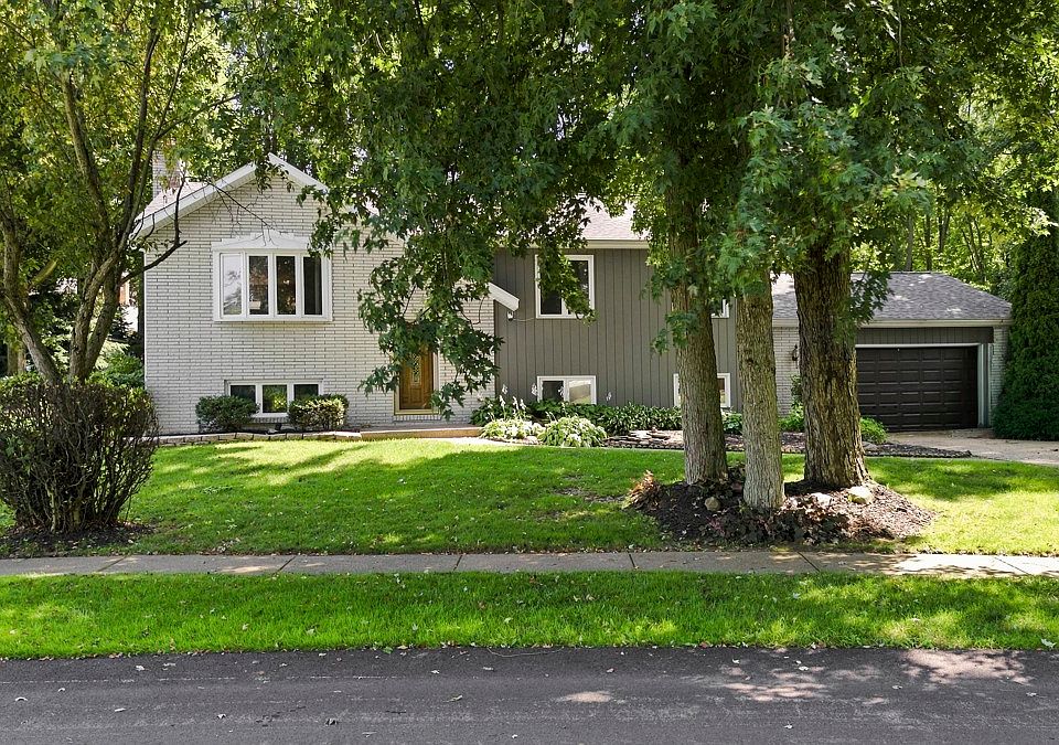 1st image of 4337 W 28th St