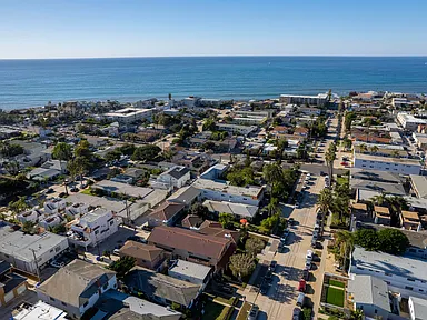 4837 Santa Cruz Ave