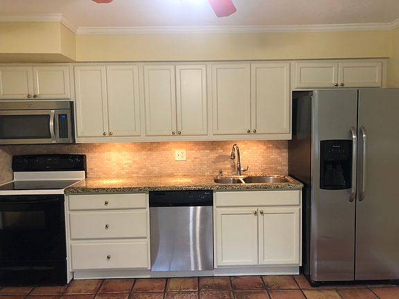 3rd image of 1297 NE 34th St