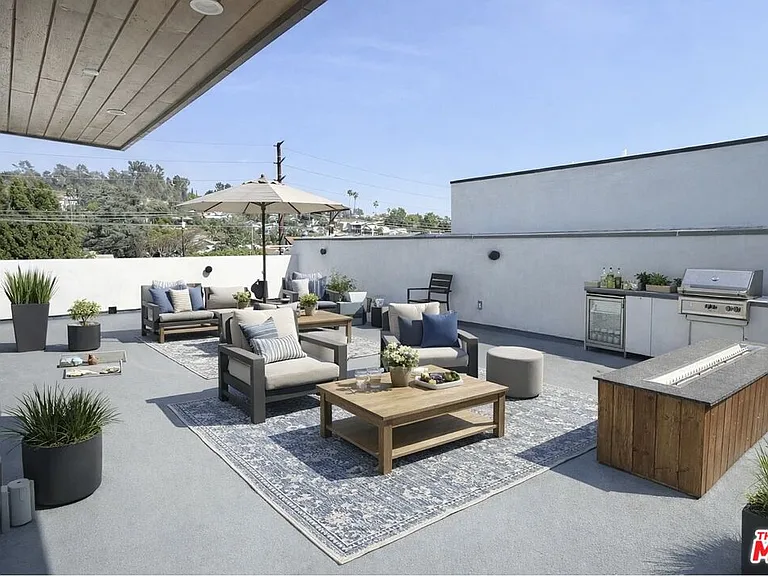 6847 N Figueroa St — Photo 17