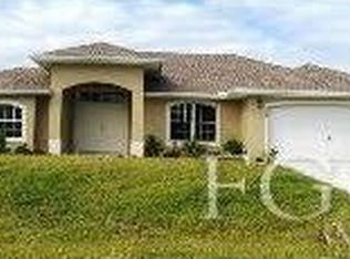 2208 NE 2nd Pl, Cape Coral, FL 33909