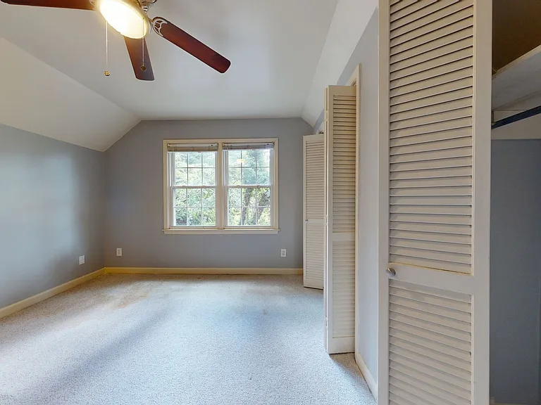 5917 Grosner Pl — Photo 7