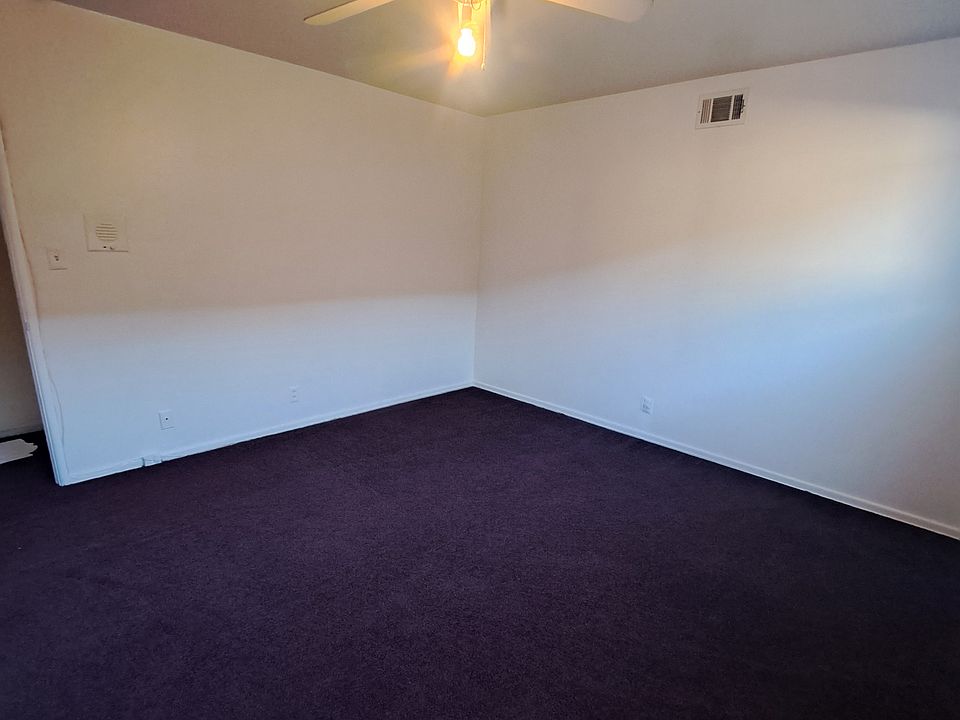 1st image of 4910 W 98th St