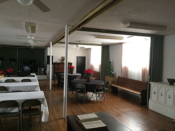3rd image of 203 W 13th St