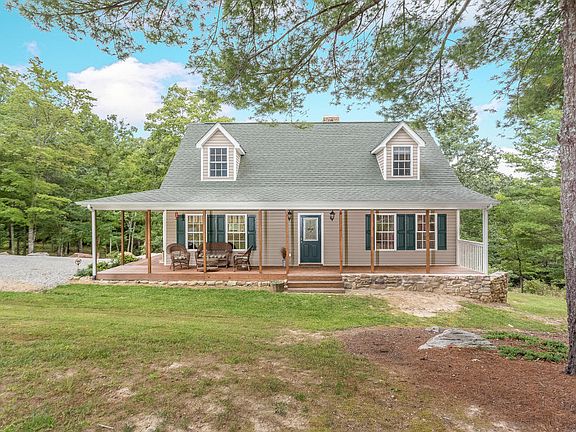 2nd image of 596 Bear Hollow Trl