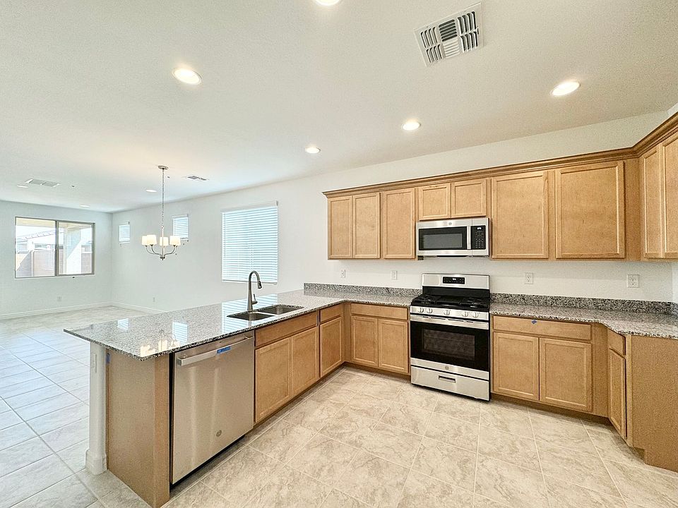 1st image of 8934 W Orange Dr