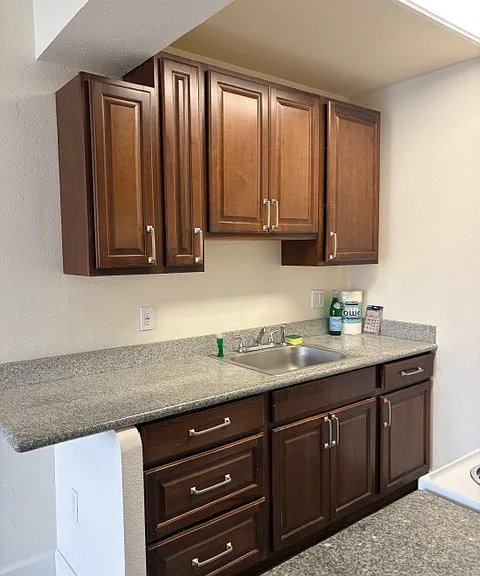 613 Kitchen