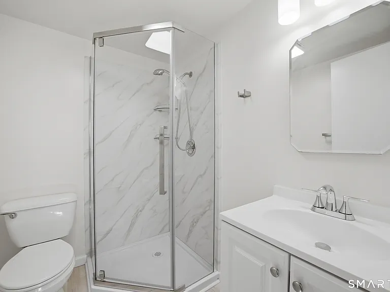 11 Barmore Dr W — Photo 15