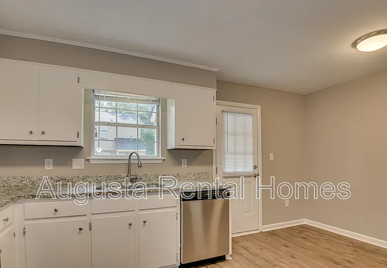 148 Chalet North Ct #148 — Photo 9