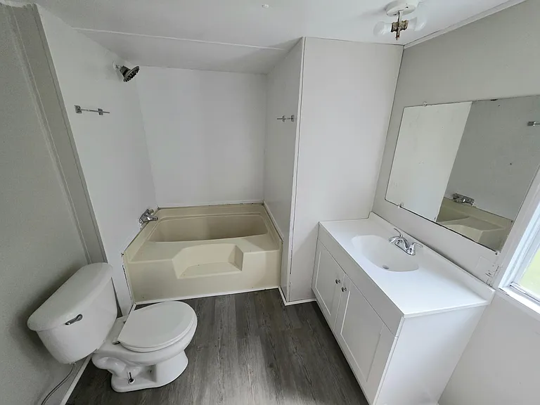 103 Dee St — Photo 7