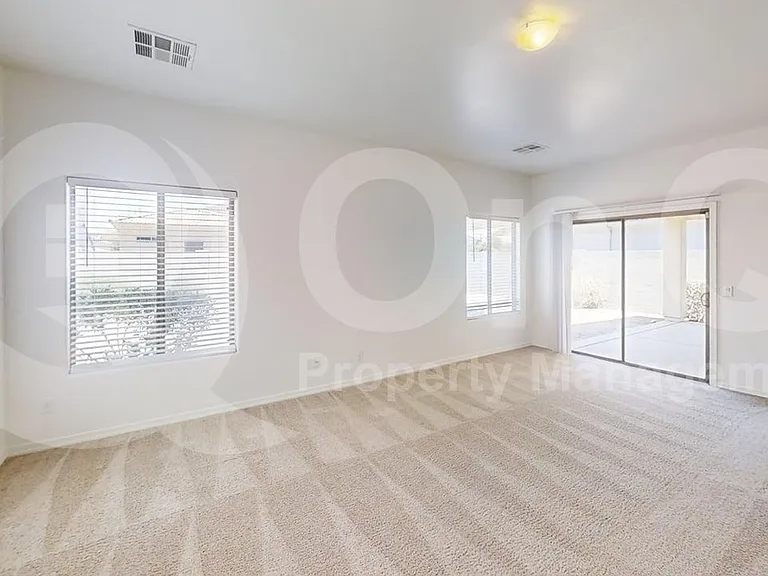 12204 W Ocotillo Ln — Photo 6
