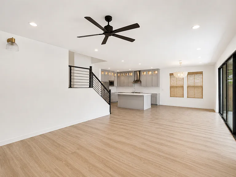 633 E Silver Fox Way — Photo 10