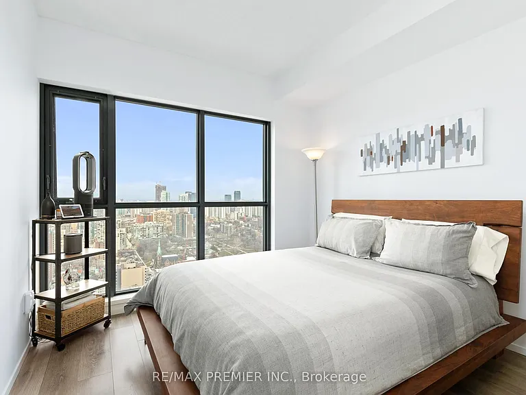 159 Dundas St E #3609 — Photo 10