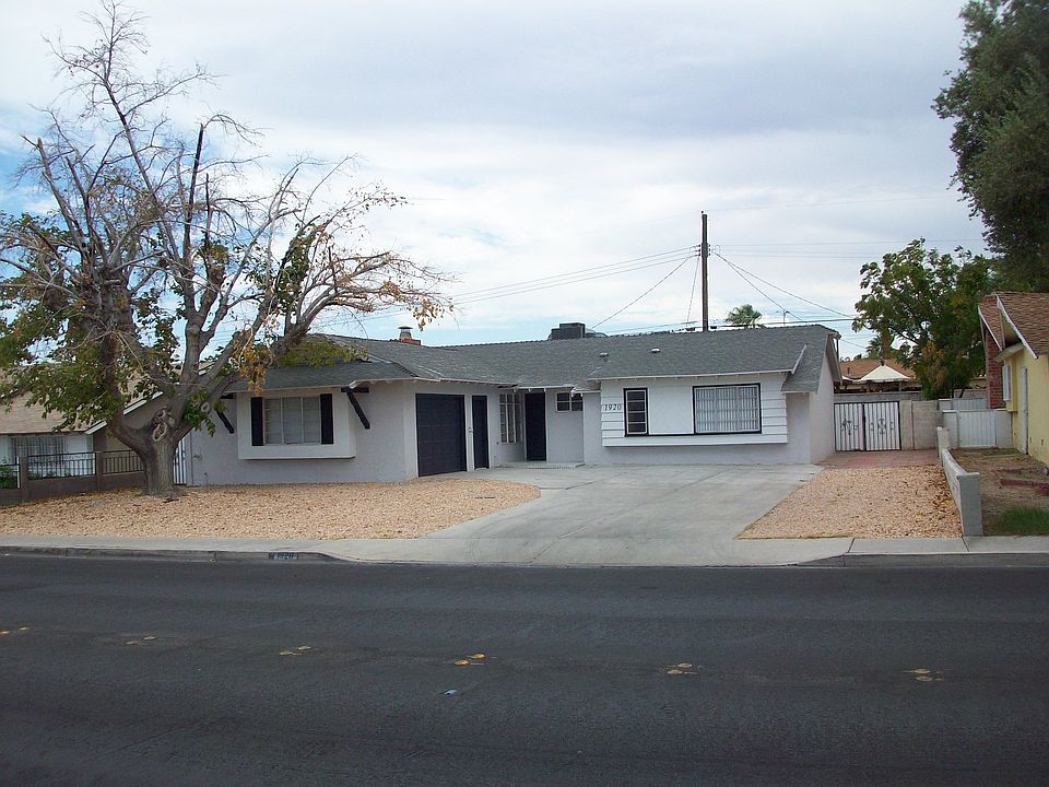 1st image of 1920 E Oakey Blvd
