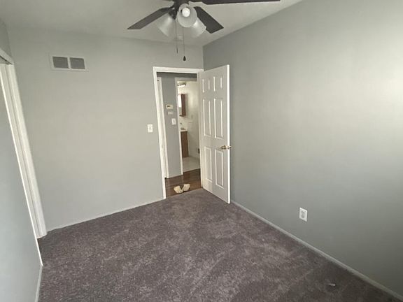 3rd image of 15916 Warwick Ave