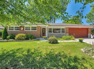 8835 Red Oak Dr, Saint Louis, MO