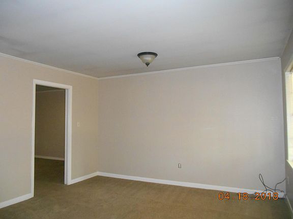 FORMAL LIVING 2