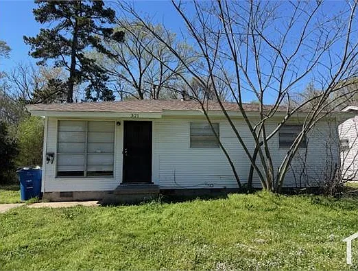 321 Glynn Ln — Photo 1