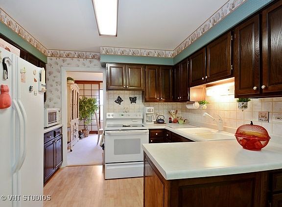 4th image of 900 W Sunset Dr APT 509