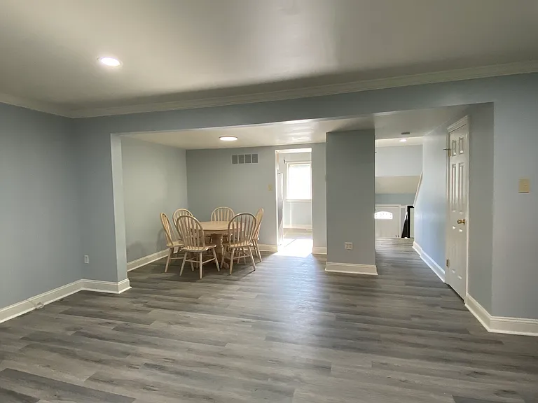 7332 Mossy Brink Ct — Photo 4