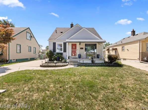 13335 Pullman St, Southgate, MI 48195