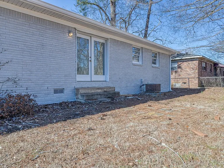 3930 Telstar Cir SW — Photo 16