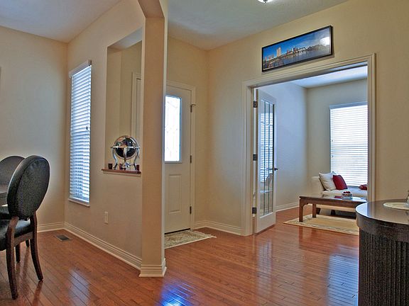 3rd image of 2682 Kantian Dr