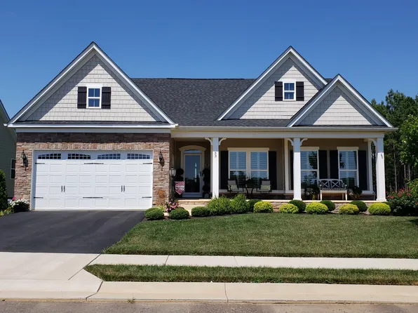 33 Heritage Dr, Zion Crossroads, VA 22942