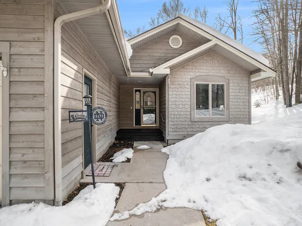 411 Greenside Dr, Gaylord, MI 49735