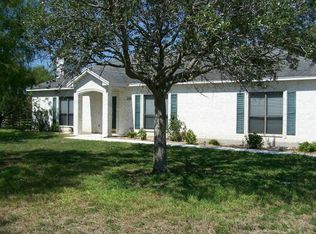 3720 W Barber Ln, Robstown, TX 78380