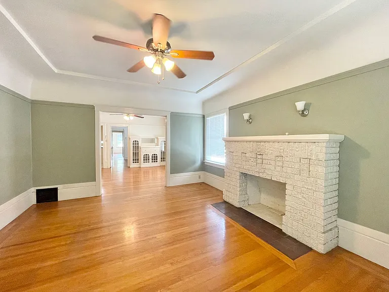 3920 J Street — Photo 2