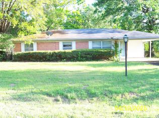 202 Collins Ave, Longview, TX 75605