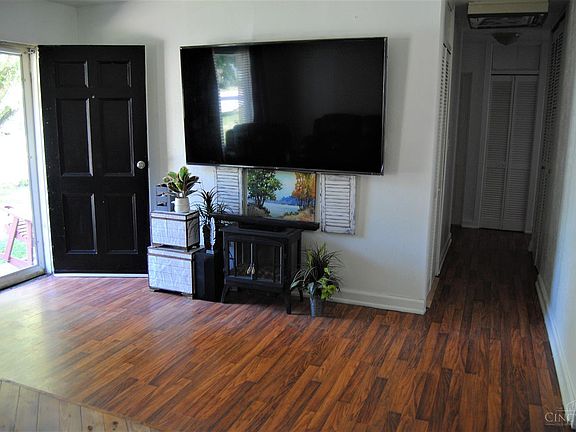 2nd image of 328 Westfield Dr