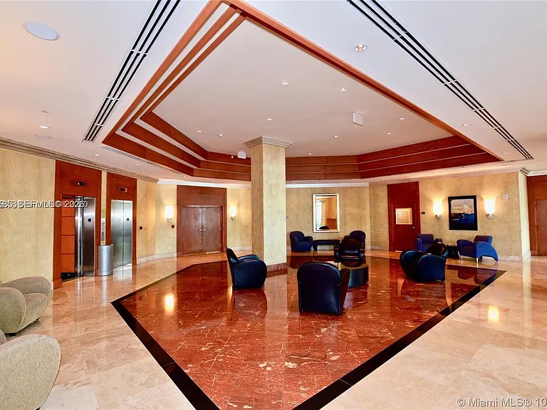 7900 Harbor Island Dr #806 — Photo 36