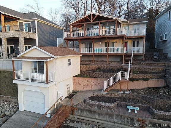 3rd image of 31250 Lakeview Dr
