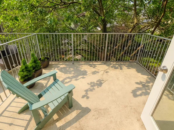 8 Carroll Place image 23 of 27