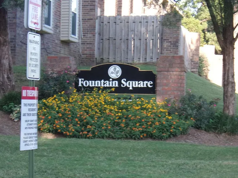 1859 Poplar Woods Cir W #207 — Photo 1