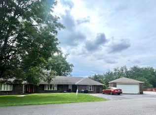 2713 Warren Dr, Saint Paul, VA 24283