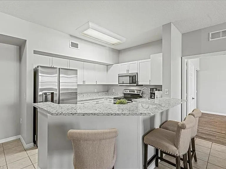 11400 Ocean Walk Ln #304 — Photo 3