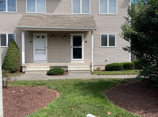 28 Sunrise Cir UNIT 28, Newington, CT 06111