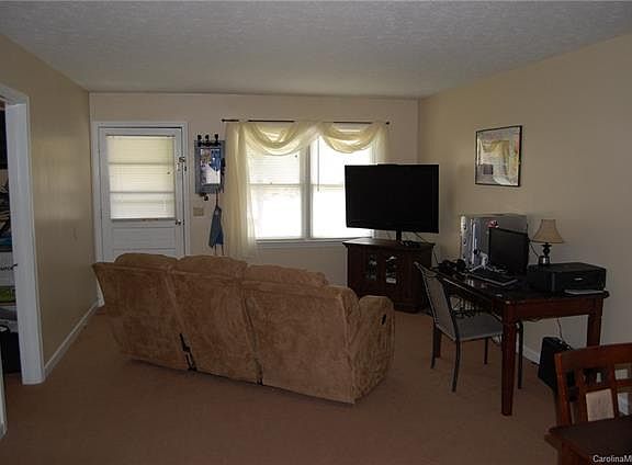 2nd image of 113 Florence St #115