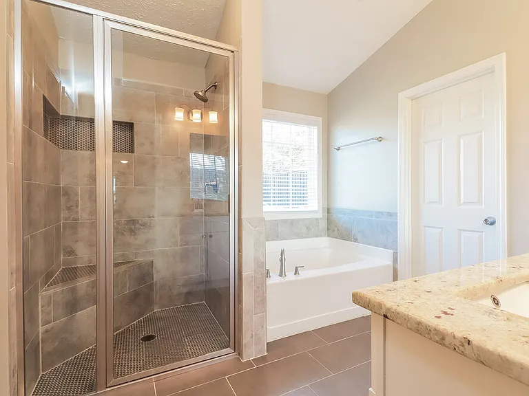 1016 Harbor View Ln — Photo 12