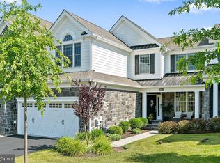 3802 Meadow View Farm Rd, Newtown Square, PA 19073