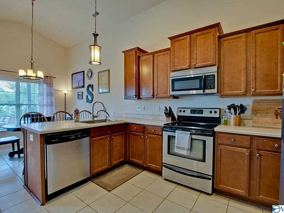2nd image of 105 Acacia Trail Dr