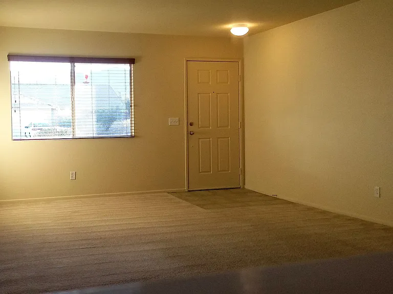 71538 Sunnyvale Dr — Photo 3