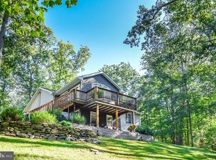75 Mountain Brook Dr, Harpers Ferry, WV