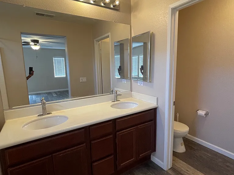 642 W Brewer Rd #23 — Photo 10
