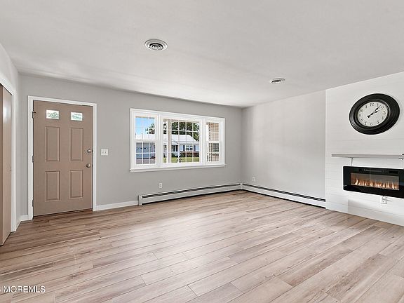 2nd image of 162 Castleton Drive